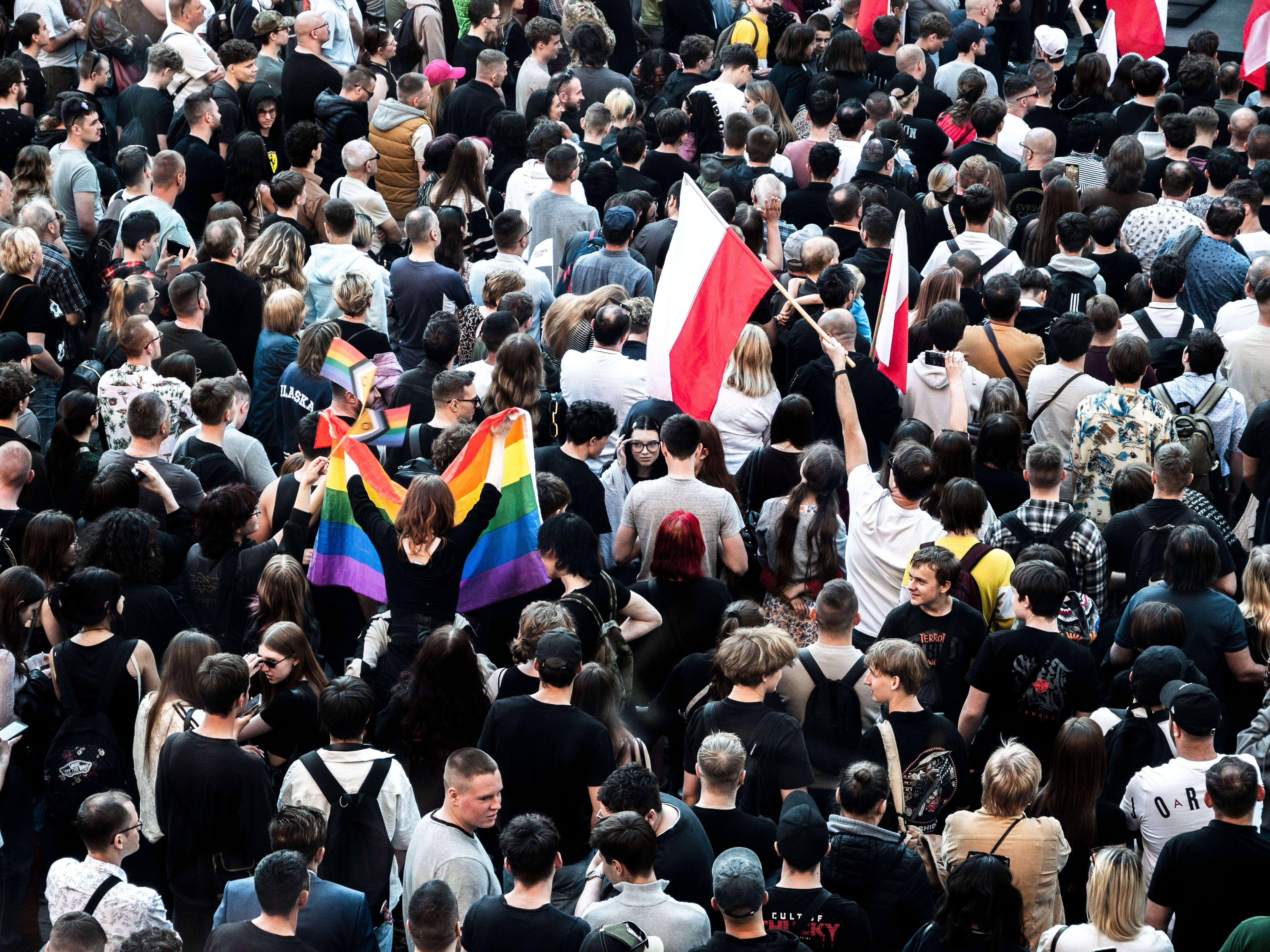 Wolność zgromadzeń: czyli jak legalnie zorganizować zgromadzenie w Polsce.